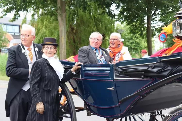 Lintjes officieel uitgereikt