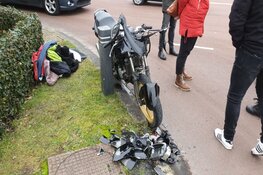 Bromfietser gewond na ongeval in Opmeer
