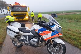 Bestuurster verliest macht over het stuur een belandt in sloot in Hoogwoud