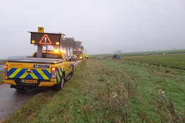 Bestuurster verliest macht over het stuur een belandt in sloot in Hoogwoud