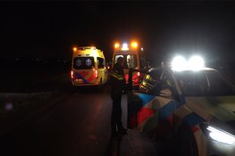 Automobilist zwaargewond na crash tegen boom op A.C. De Graafweg