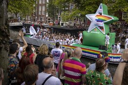 Canal Parade Pride Amsterdam in volle gang (fotoalbum)
