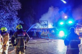Stolpboerderij verloren gegaan bij brand in De Weere