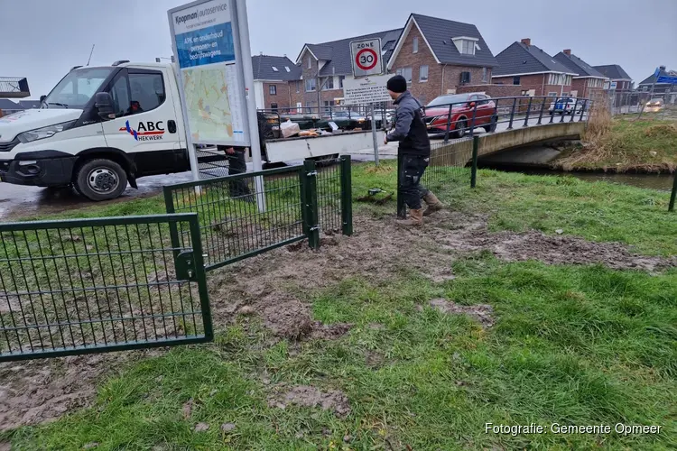 Nieuw hondenuitrenveldje in Spanbroek