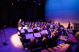 Noord-Hollands Jeugd Fanfare Orkest brent muziek The Lord of the Rings naar Bonifaciuskerk