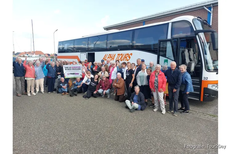 Verrassingsbustochten door West-Friesland: Een unieke ervaring