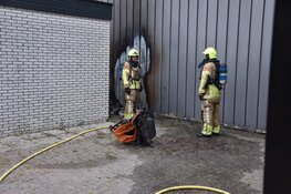 Containerbrand zorgt voor schade aan bedrijfspand in Opmeer