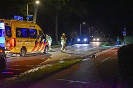 Motorrijder zwaargewond na aanrijding met boom in Hoogwoud